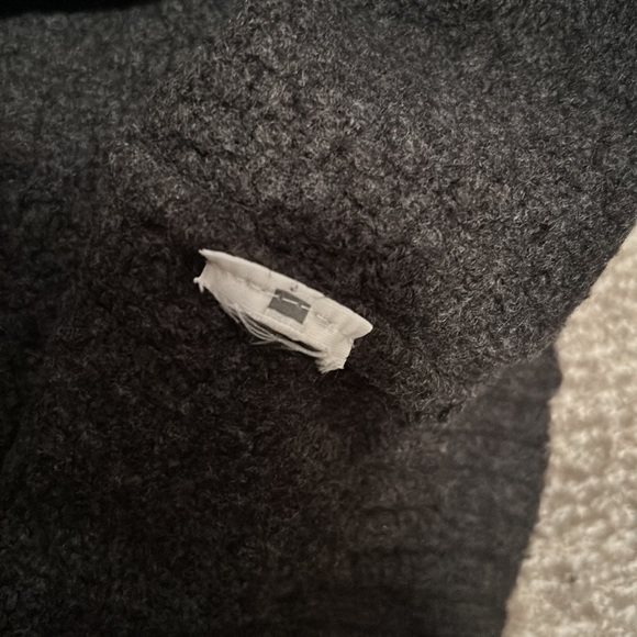 🤩 3 for $20 / Abercrombie & Fitch Grey Knit Turtle Neck - Picture 5 of 5